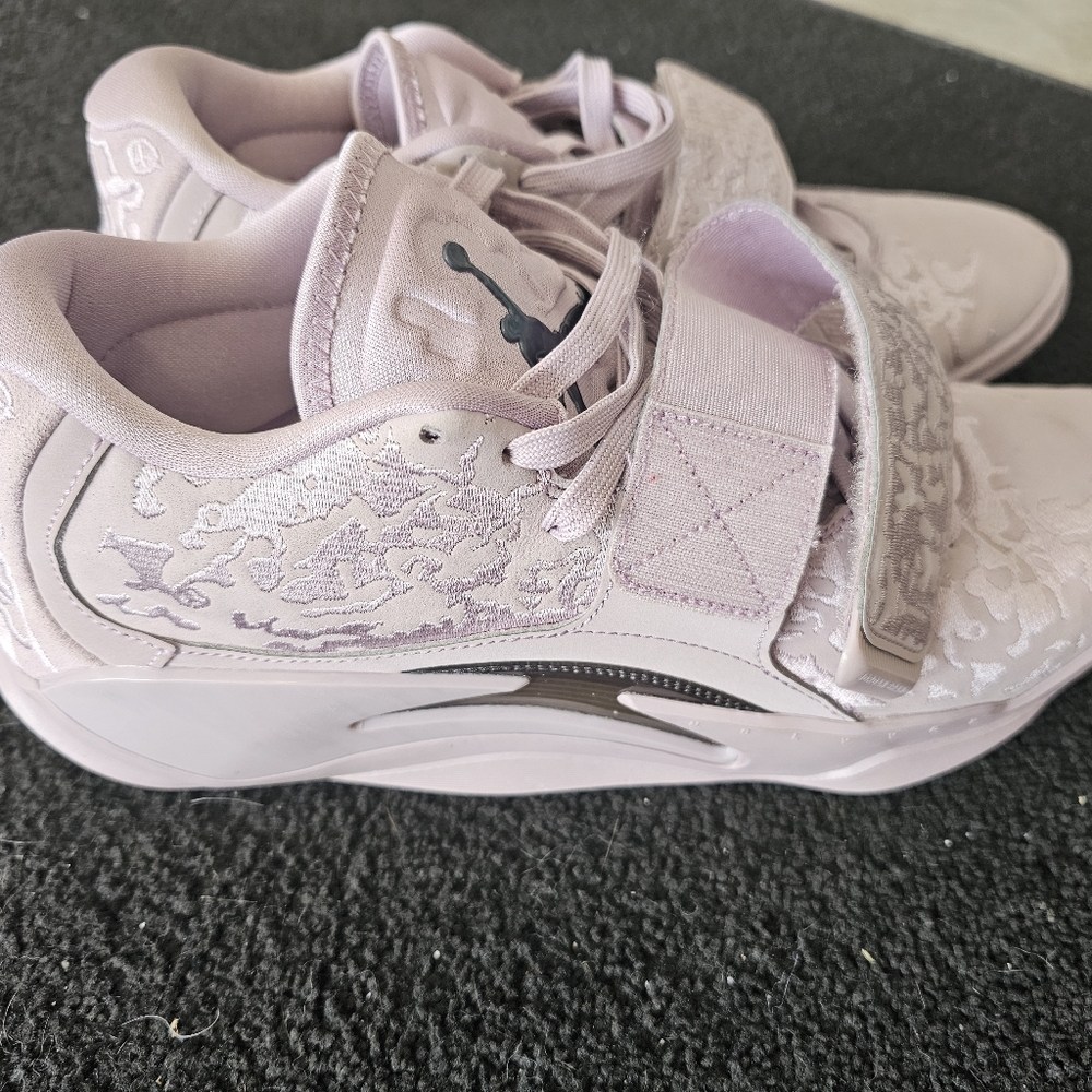 Jordan Men's Zion 3 SE M.U.D ''Orchid'' Basketball Shoes